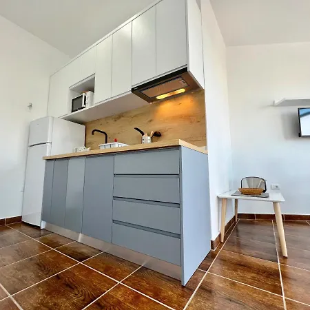 Apartment Nelly Seafront *
