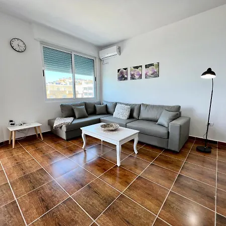 Nelly Seafront Apartamento